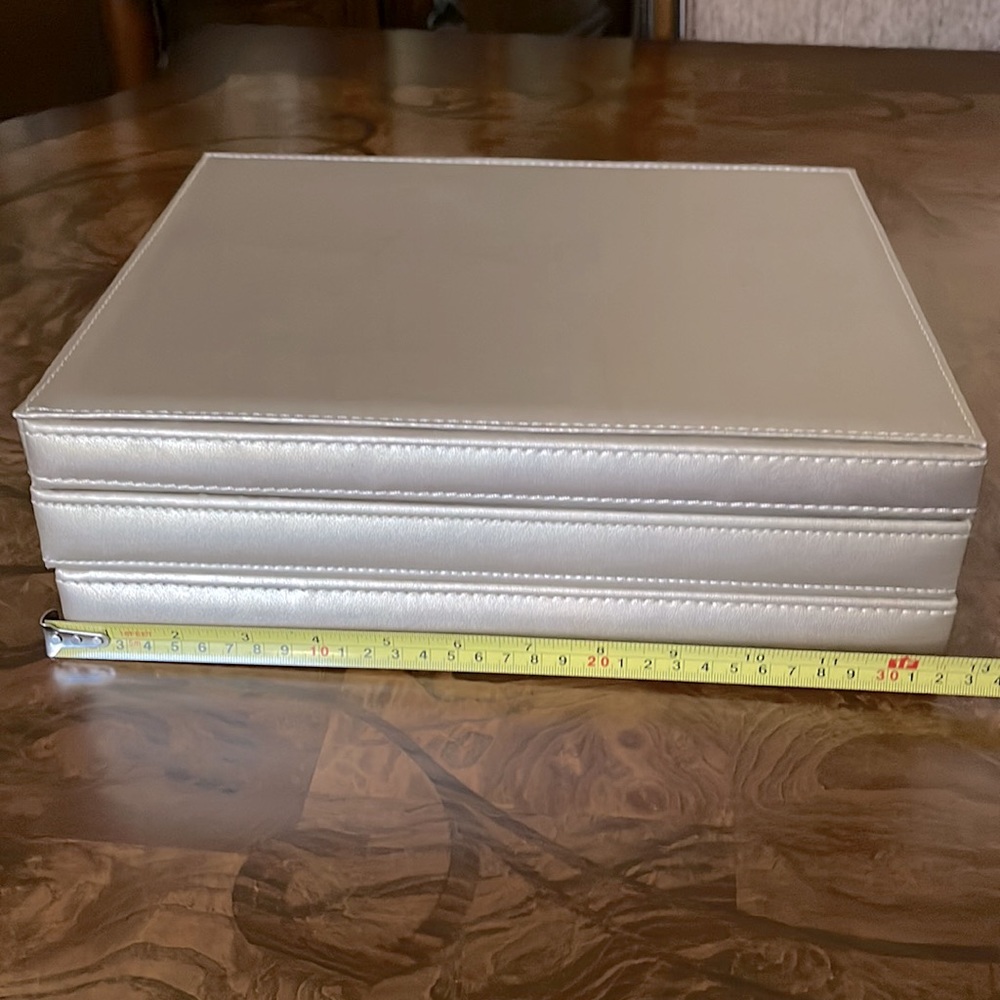 Stackable Jewel’s box ❌❌❌❌ Sold ❌❌❌ - Picture 3 of 4